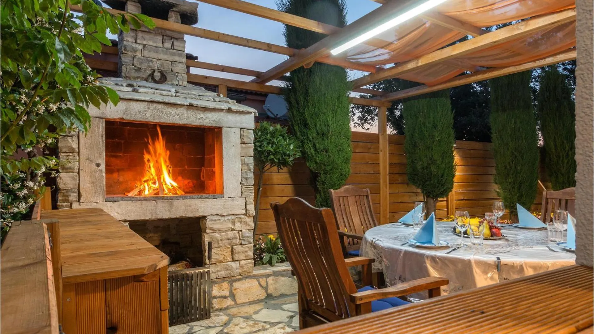 Holiday home Awesome Home In Marcana With Kitchen