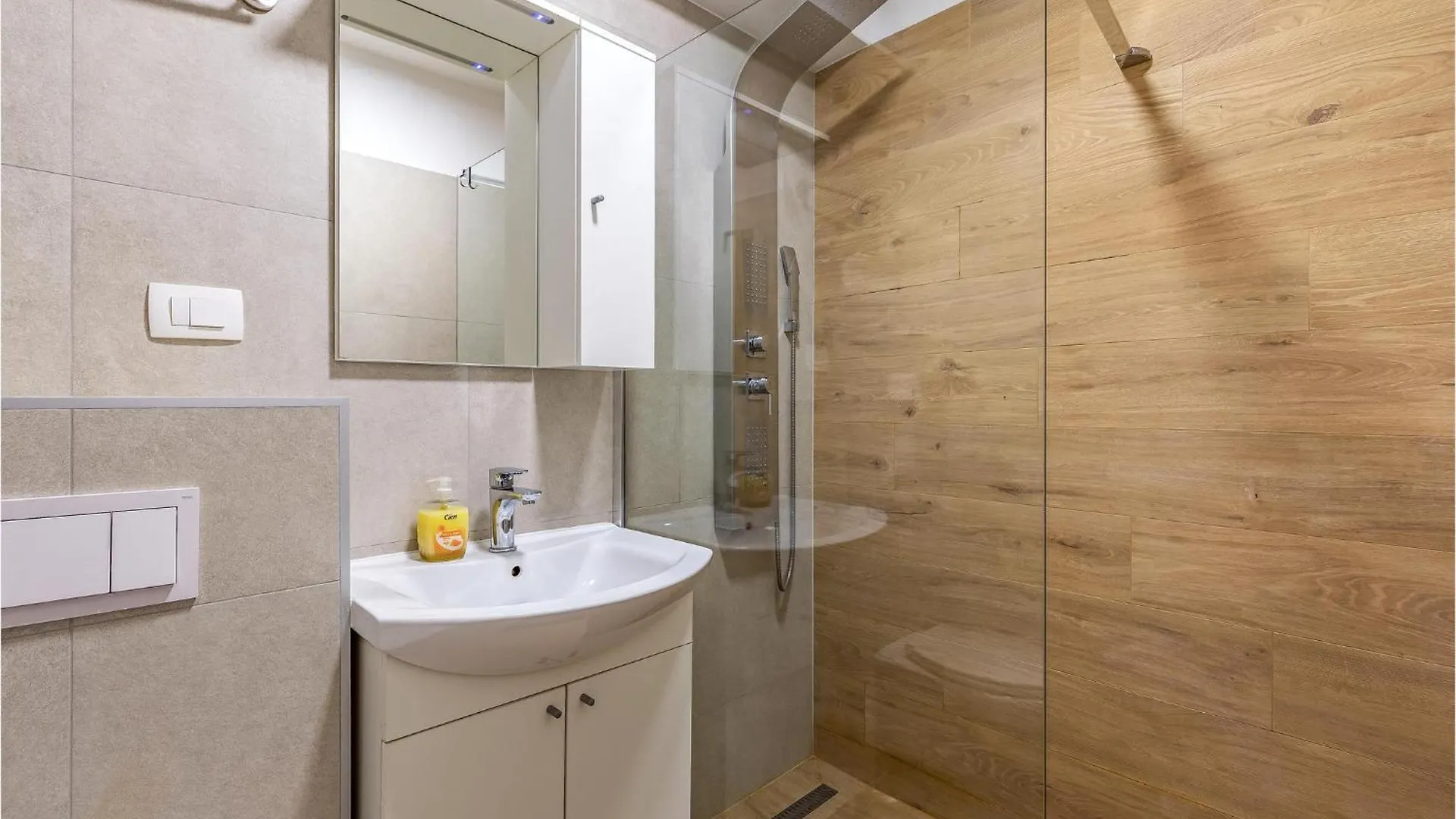 Holiday home Awesome Home In Marcana With Kitchen Croatia